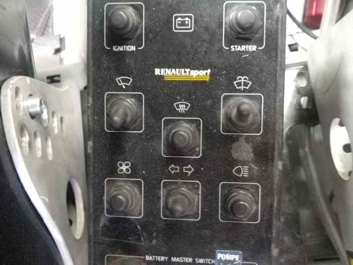 Power box Renault sport et coupe circuit XAP 0