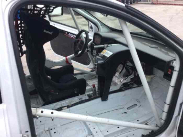 Clio 3 cup x85 – photo 4 sur 6