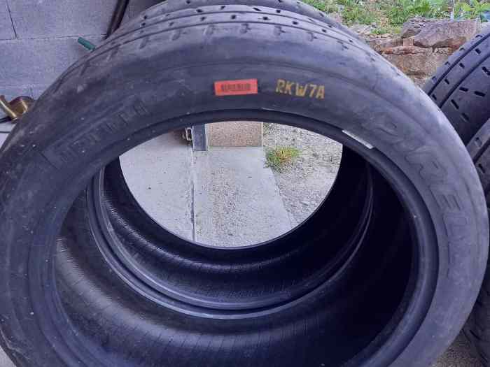 urgent vds lot pneus pirelli casi neuf 4