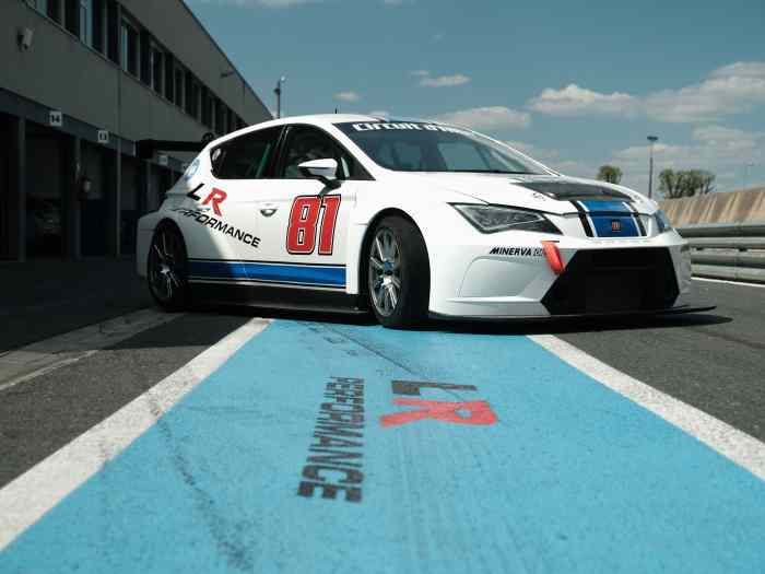 Seat Leon Cupra V3 TCR DSG 350cv 1