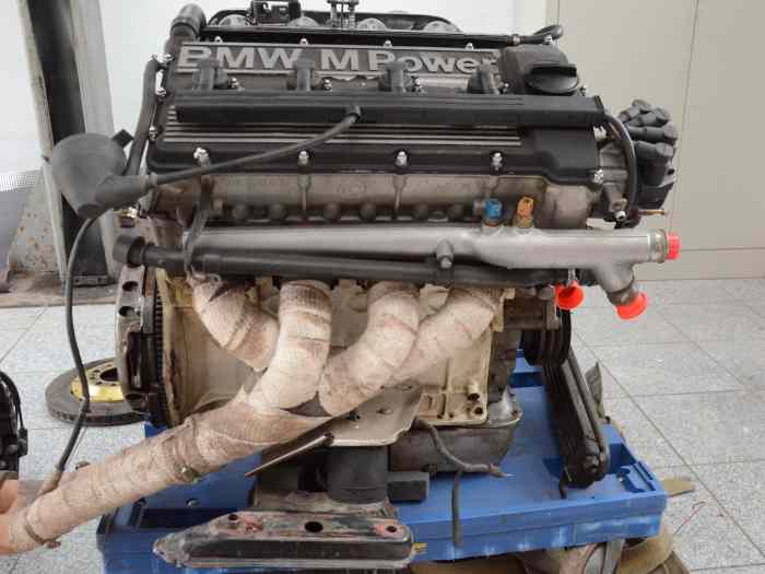 BMW M3E30 moteur boite suspension freins pont 2