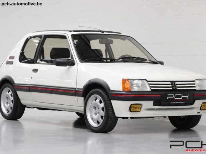PEUGEOT 205 GTi 1.9 + Toit Ouvrant - 51600Kms - 1988 0