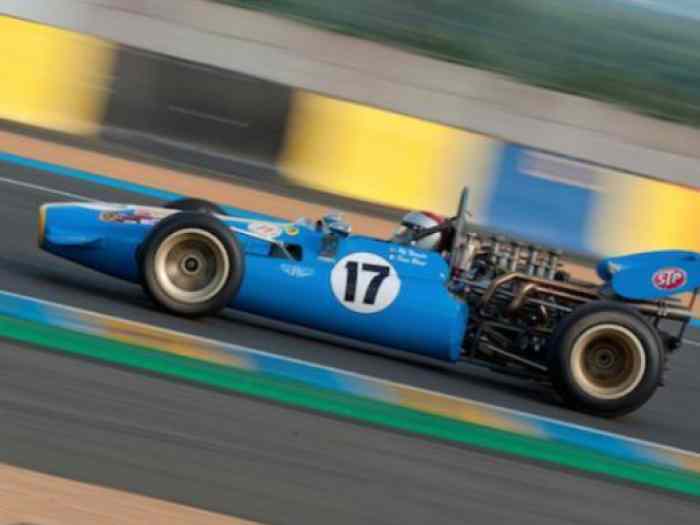 Monoplace historique formule 5000 LOLA T142 1