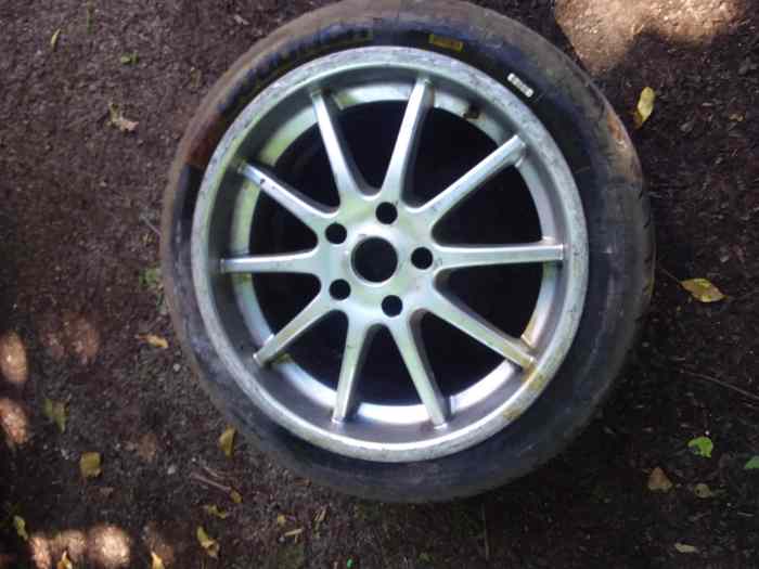Jantes 8,5 x 18’ AEZ ET 15 5 X 120 BMW COMPACT etc..DELAGE SPORT