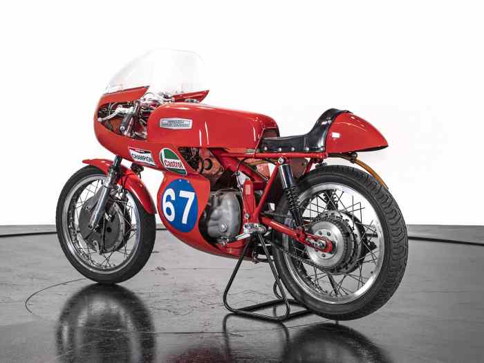 AERMACCHI HARLEY-DAVIDSON 350 ALA D 1
