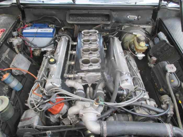 moteur maserati 4.9 carburateurs V8 1