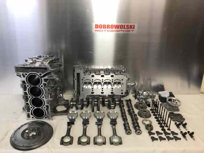 Nouvelles pièces pour la construction du moteur PEUGEOT 208R2 0