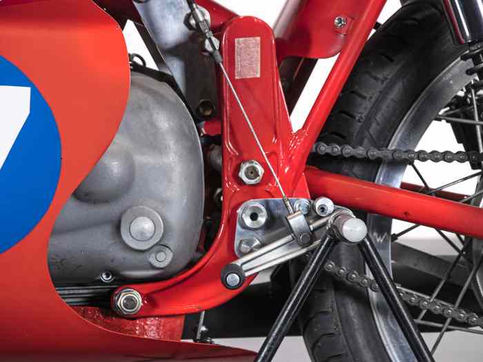 AERMACCHI HARLEY-DAVIDSON 350 ALA D 4