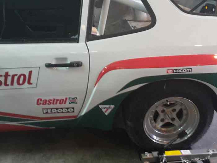 PORSCHE 924- CASTROL 4