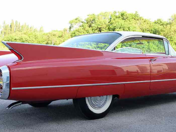 Cadillac coupé de ville 1960 2