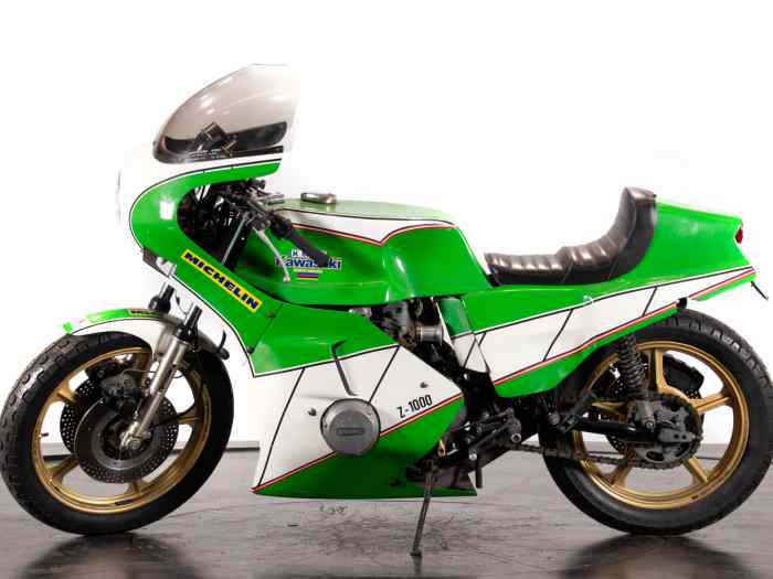 KAWASAKI Z1000 0