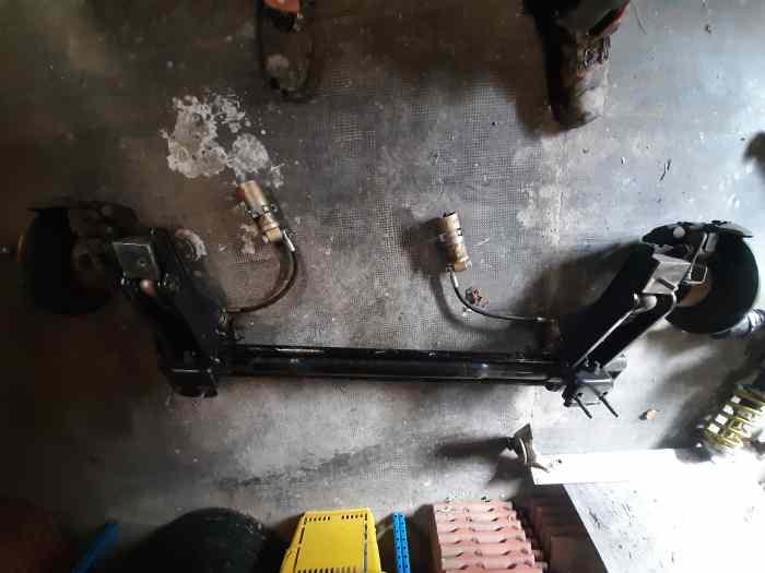 Train arriere 309 gti 16 reglable