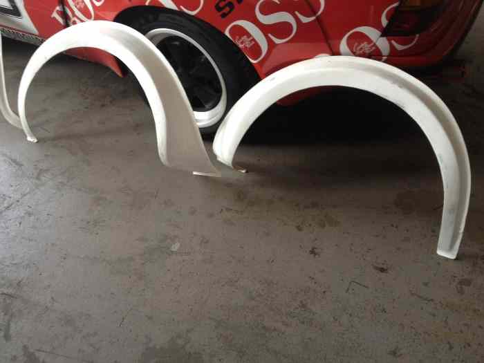 Porsche 924 gr4 extension aile polyester 1