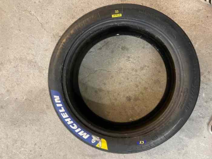 Pneus Michelin R33 en 18 1