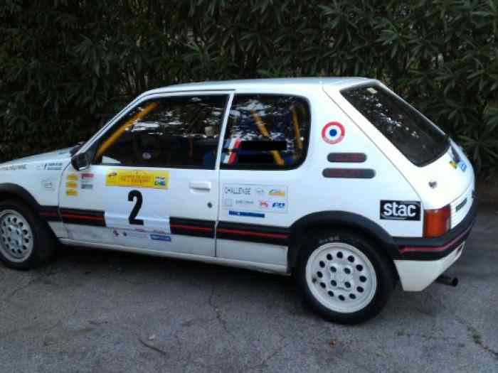 Peugeot 205 GTI 1600 VHC 0