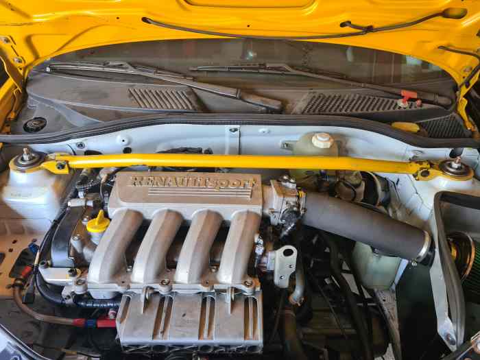 Clio cup x65 – photo 2 sur 2