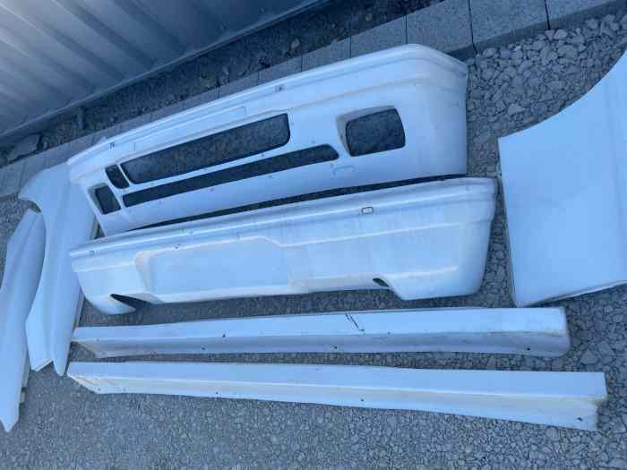 Kit carrosserie poly 205 GrF DONGUES pièces et voitures de course à vendre, de rallye et de