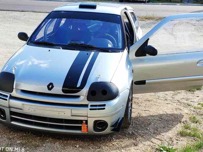 Clio 2 RS circuit 0