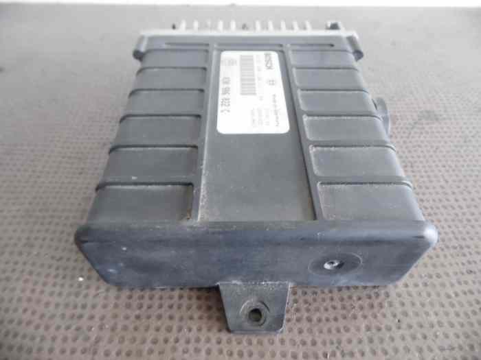 CALCULATEUR MOTEUR 030906022C / 0261200330 VW POLO G40 3