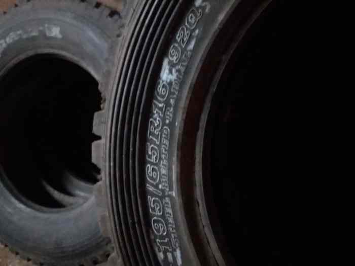 4 pneus terre DUNLOP 16