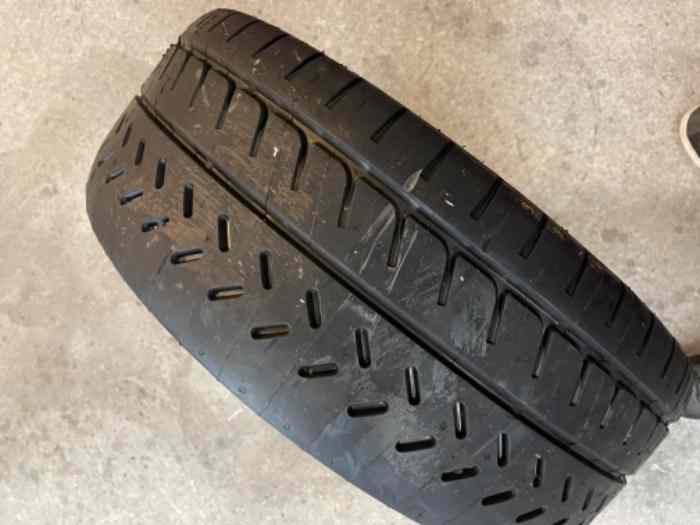 Pneus Michelin R33 en 18 2