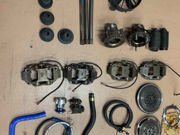 LOT DE PIECES FIESTA WRC 0