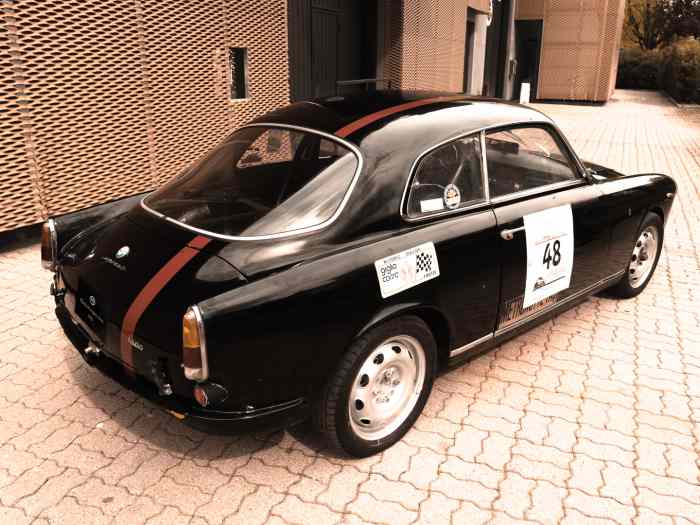 ALFA ROMEO GIULIETTA SPRINT 1300 RACE CAR - 1965 2