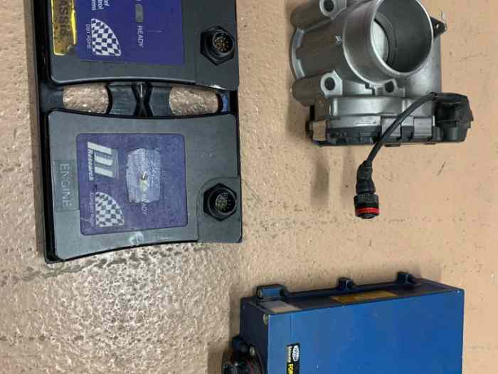 LOT DE PIECES FIESTA WRC 4