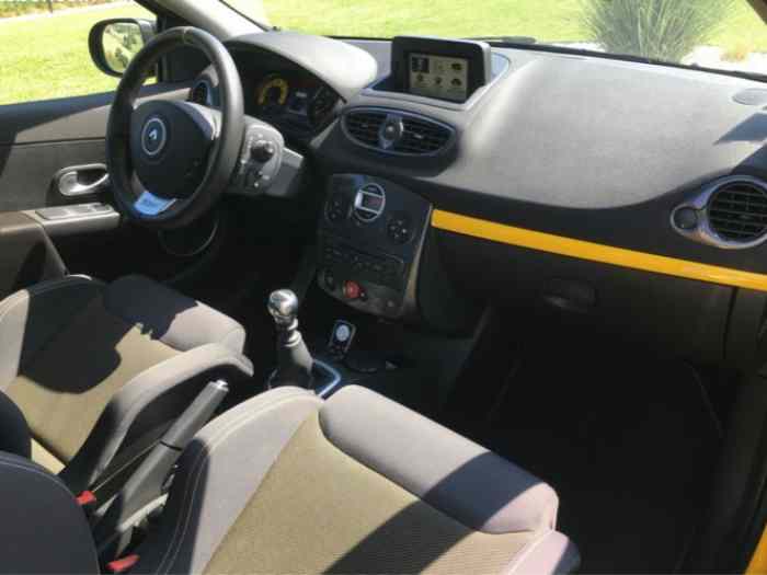 clio rs 3 trophy jaune sirius 210cv 1