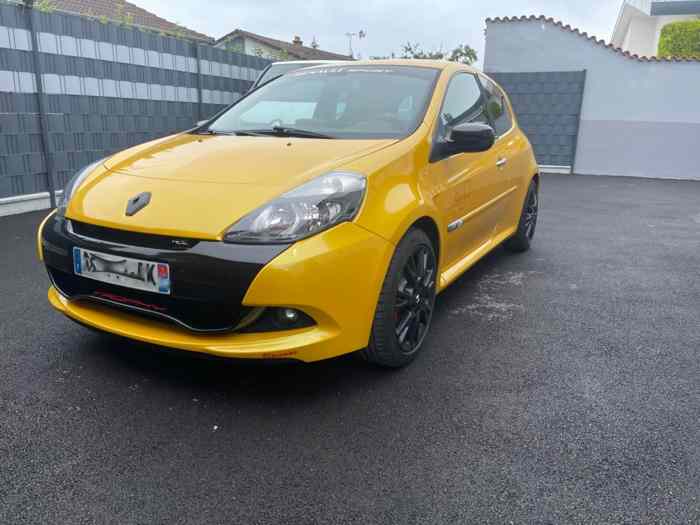 clio rs 3 trophy jaune sirius 210cv 0