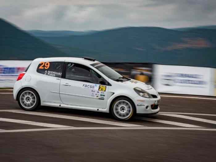 Clio R3 “Acces”