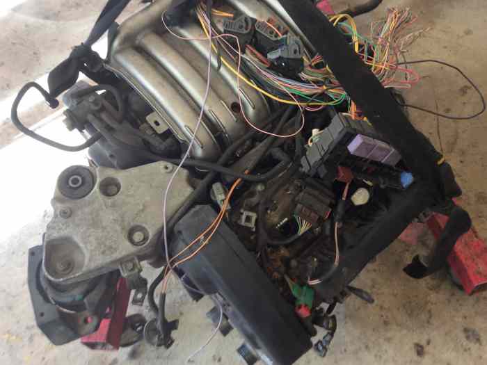 Moteur laguna v6 prv 24 soupapes