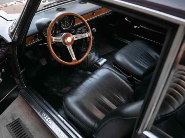 ALFA ROMEO GT 1300 JUNIOR -1973 3
