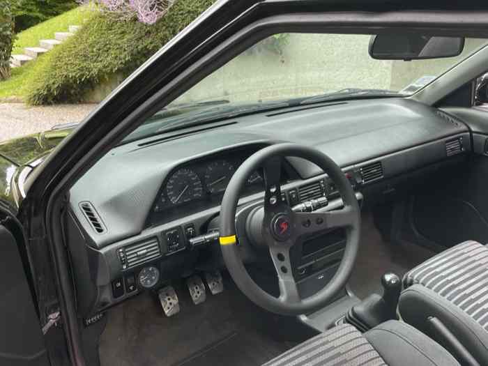 MAZDA 323 GTR 2