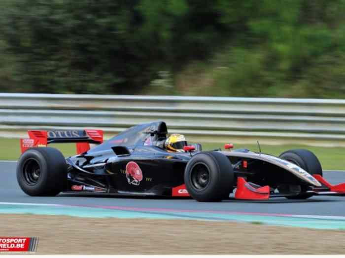 Dallara T05 World Series By Renault 3....