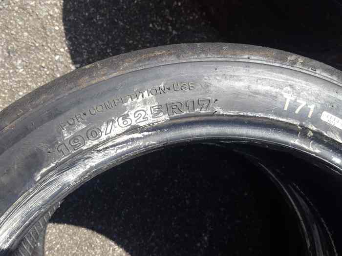 2 pneus Hankook t71 en190/625-17 2