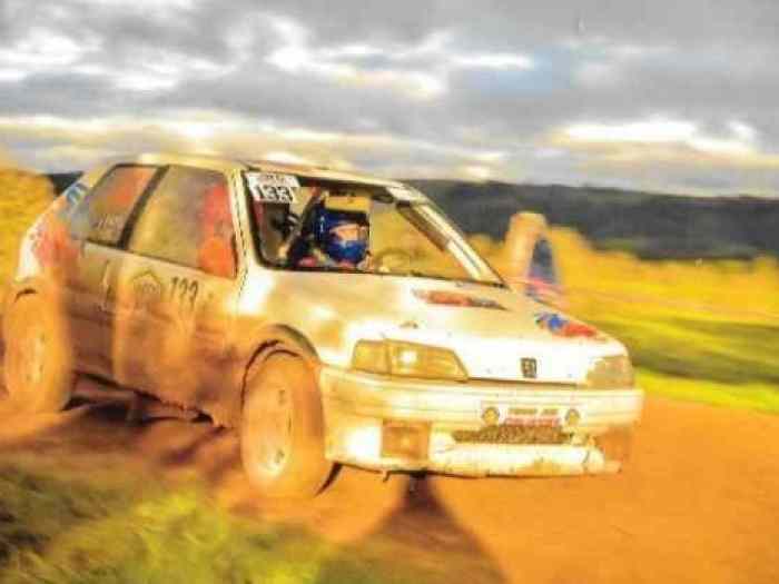 GMAX CONCEPT loue PEUGEOT 106 XSI RALLYE TERRE