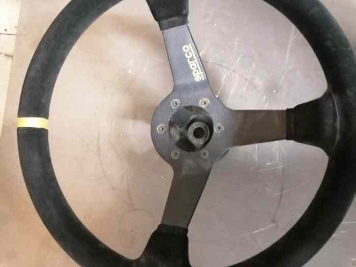 Volant sparco tulipé 90mm + moyeu Peugeot/Citroen 0
