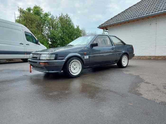 Toyota Corolla AE86 1600 16V twin cam 0