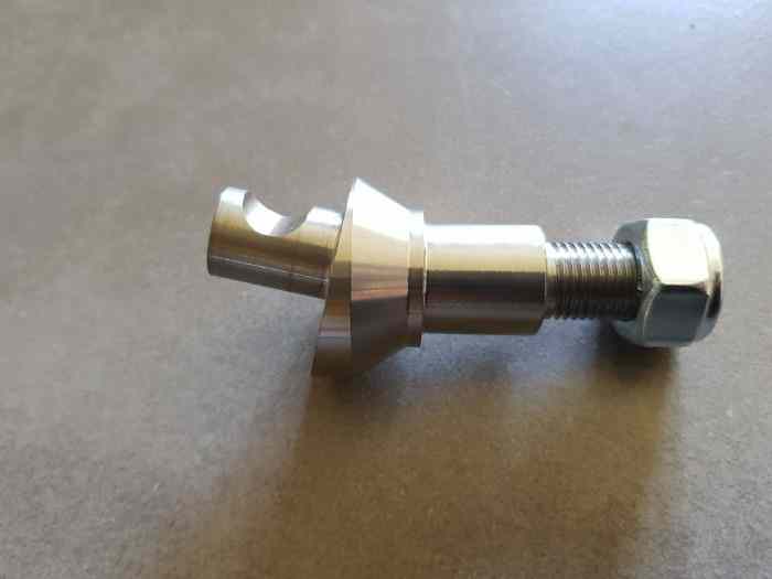 axe pivot incliné 15° Peugeot / Citroë...