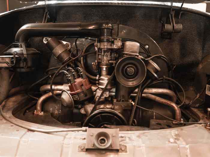 VOLKSWAGEN KARMANN GHIA - 1961 1