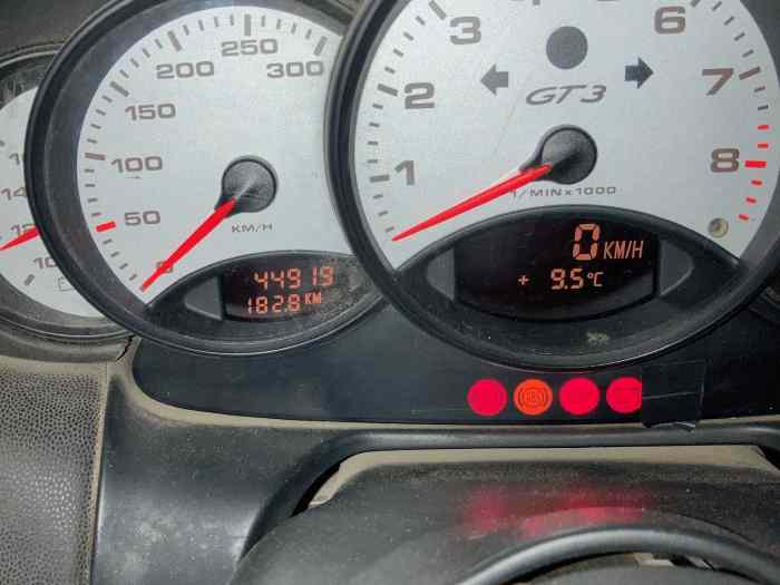 PORSCHE 996 GT3 4