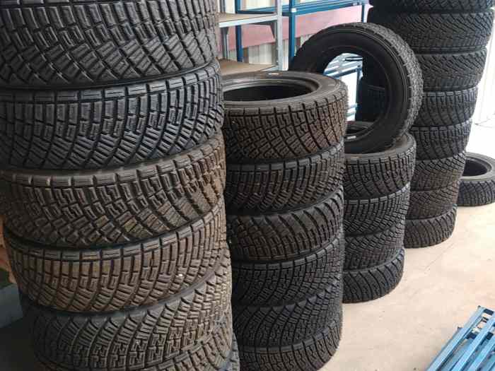 vend Lot ou par paire pneu rallye terre Michelin 16/64/15 0