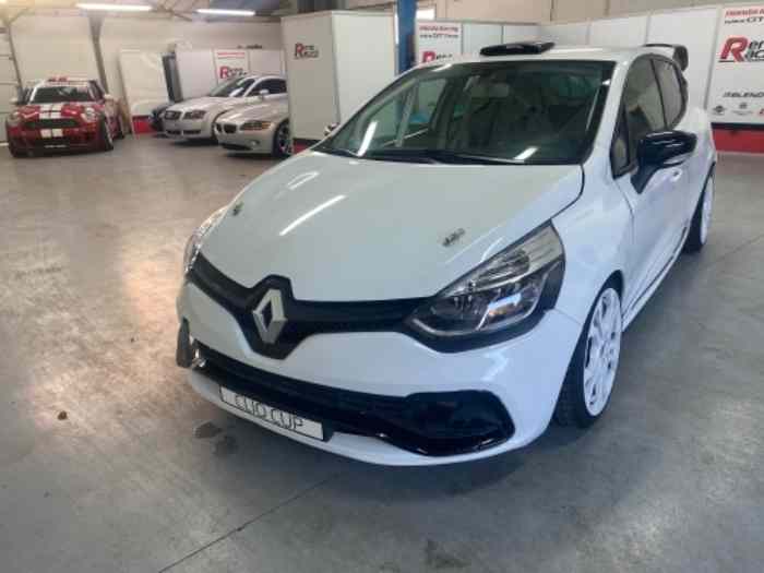 Renault clio 4 cup châssis 2015 5