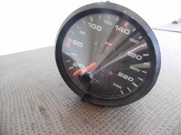 COMPTEUR DE VITESSE 94464102100 PORSCHE 924 0