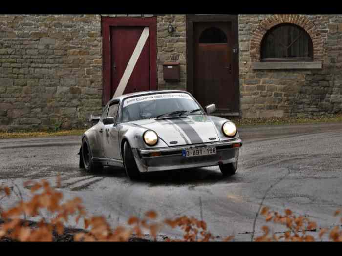 Porsche 3.2 L totalement équipée 3