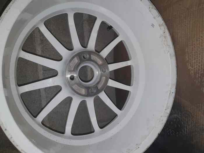 Jantes team dynamics 7x17. 4x108 1