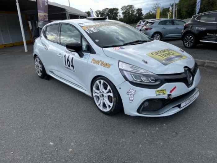 Clio cup 0