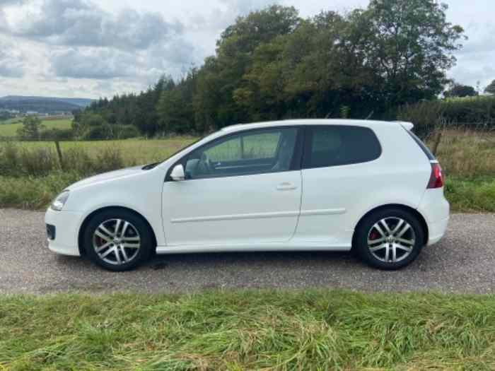 VW Golf V GTI Edition 30 2