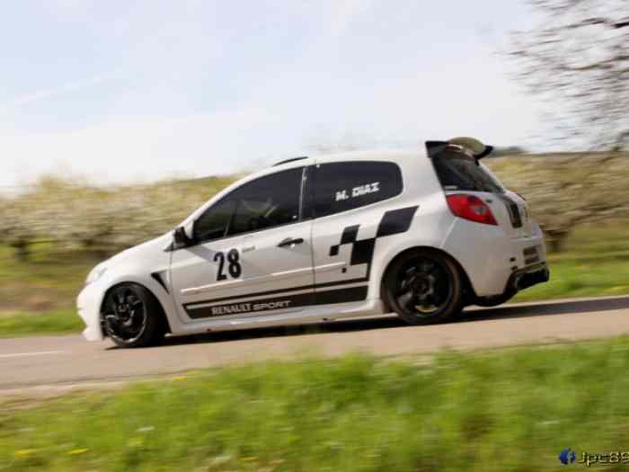 Clio 3 cup 4